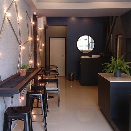 De Ja Moon Hostel Chiang Mai Luaran gambar