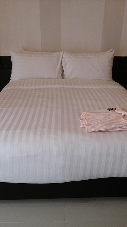 De Ja Moon Hostel Chiang Mai Bilik gambar
