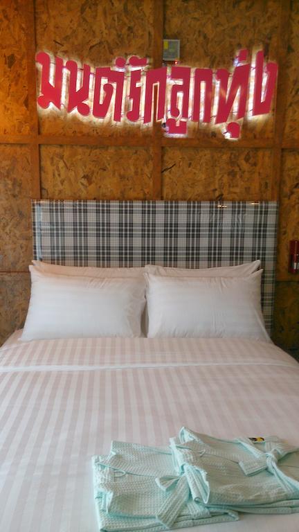 De Ja Moon Hostel Chiang Mai Bilik gambar