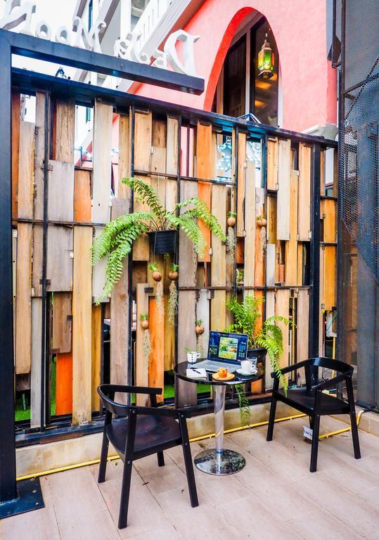 De Ja Moon Hostel Chiang Mai Luaran gambar