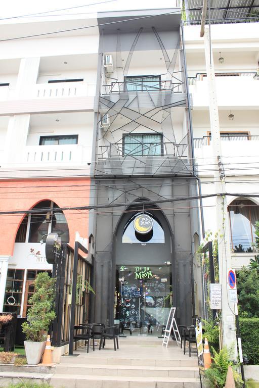 De Ja Moon Hostel Chiang Mai Luaran gambar
