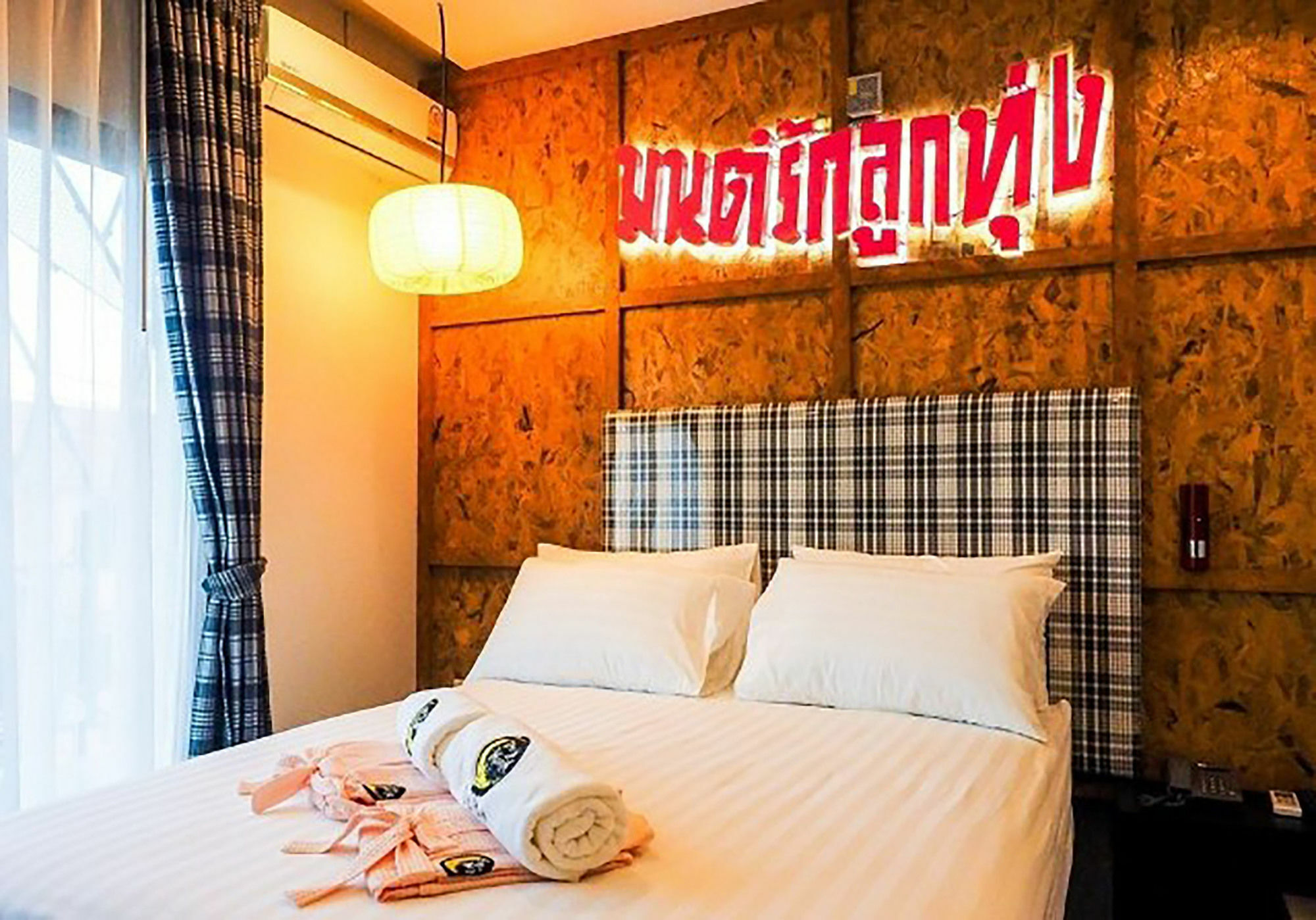 De Ja Moon Hostel Chiang Mai Luaran gambar